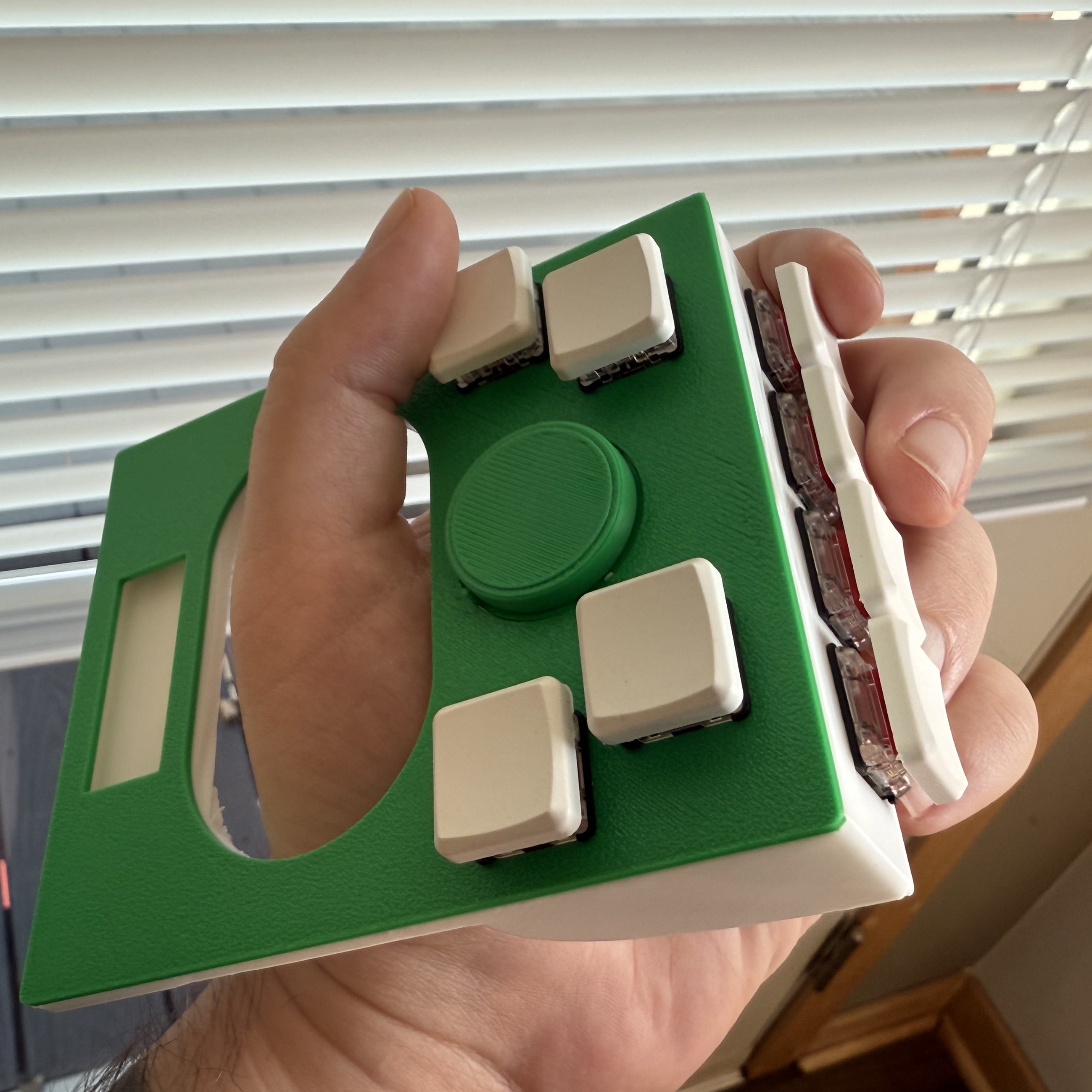 A smaller palette-inspired shell